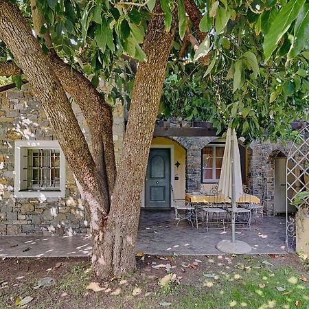 Casa Vacanze Nel Giardino Di Renzo Империа Екстериор снимка