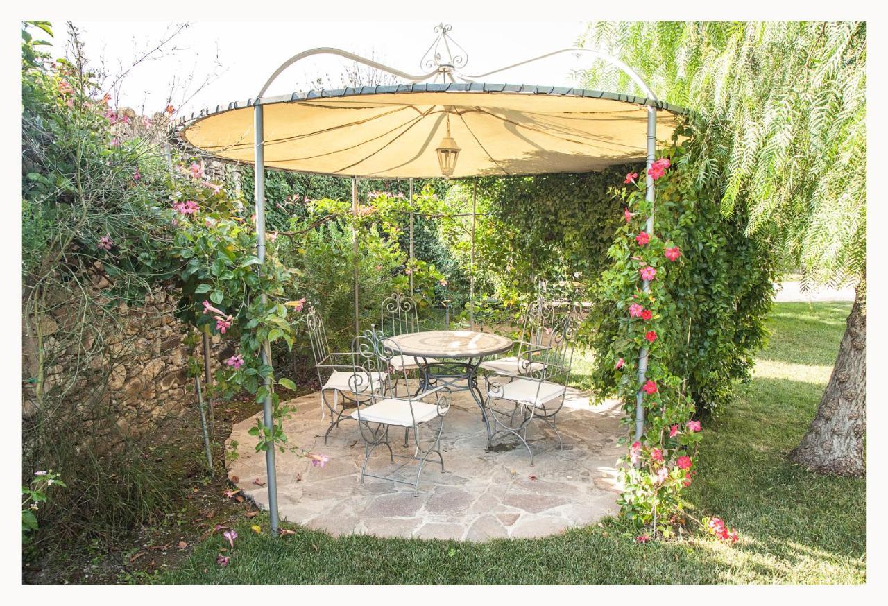 Casa Vacanze Nel Giardino Di Renzo Империа Екстериор снимка