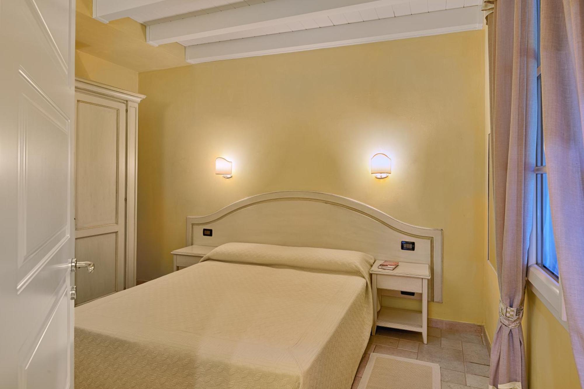 Casa Vacanze Nel Giardino Di Renzo Империа Екстериор снимка
